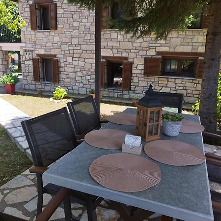 Cosy Lake House, Μια Ανάσα Πριν Τη Λίμνη Kalívia Exteriör bild
