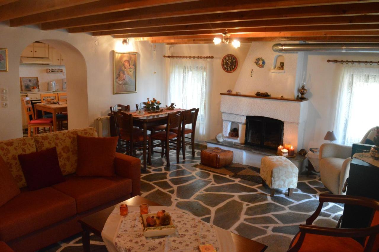 Cosy Lake House, Μια Ανάσα Πριν Τη Λίμνη Kalívia Exteriör bild