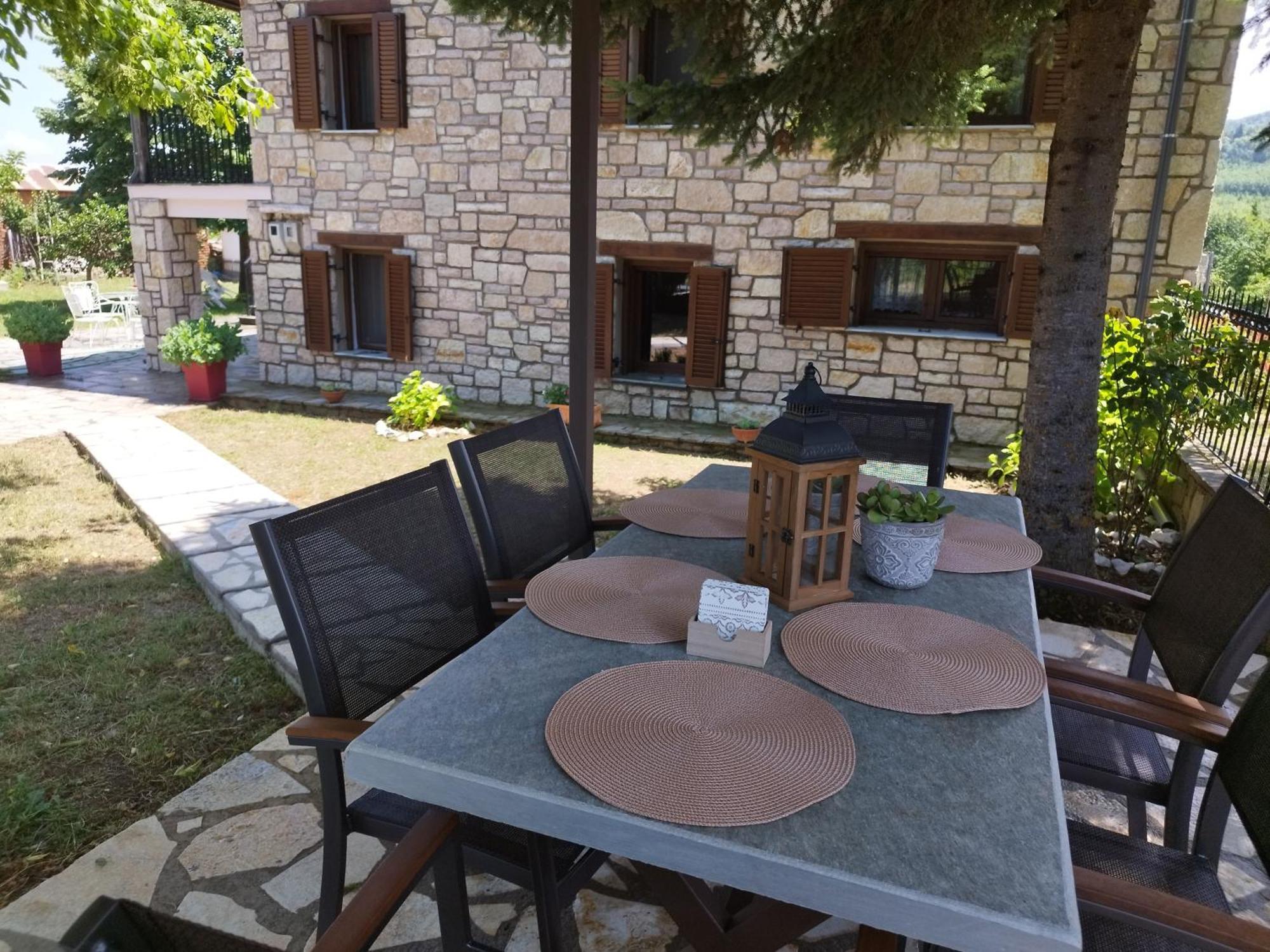 Cosy Lake House, Μια Ανάσα Πριν Τη Λίμνη Kalívia Exteriör bild